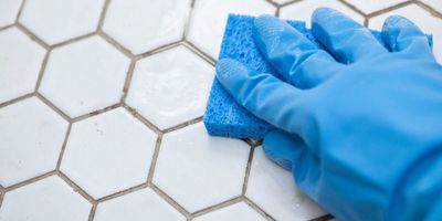 Как очистить керамическую плитку от загрязнений